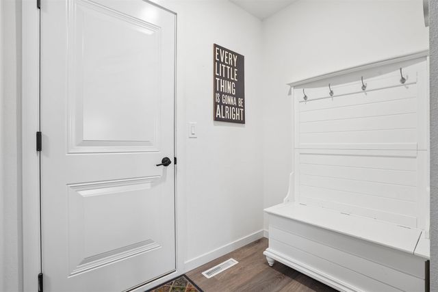 1807 Waxwing Way, Waterloo, IA 50701