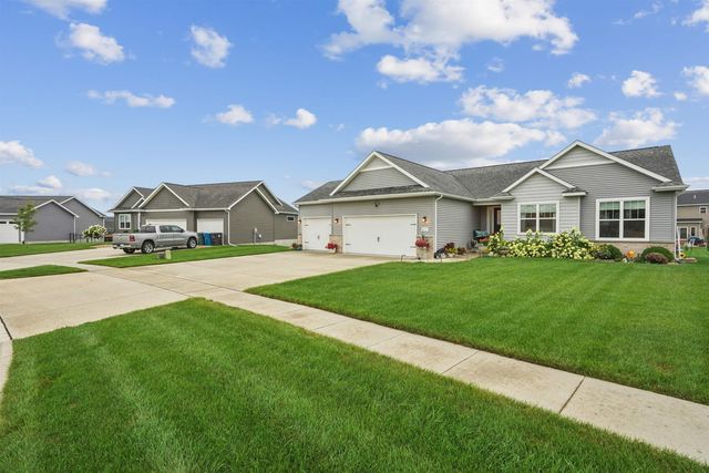 1807 Waxwing Way, Waterloo, IA 50701