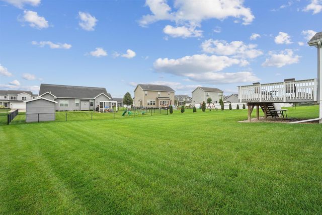 1807 Waxwing Way, Waterloo, IA 50701