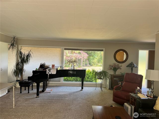 9541 Weidkamp Rd., Lynden, WA 98264