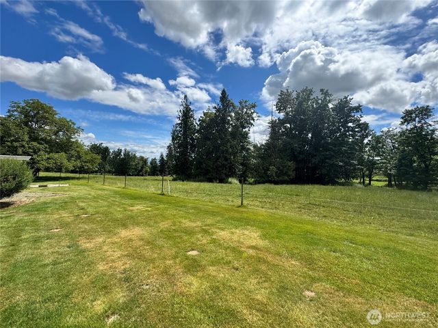 9541 Weidkamp Rd., Lynden, WA 98264
