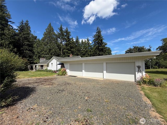 9541 Weidkamp Rd., Lynden, WA 98264