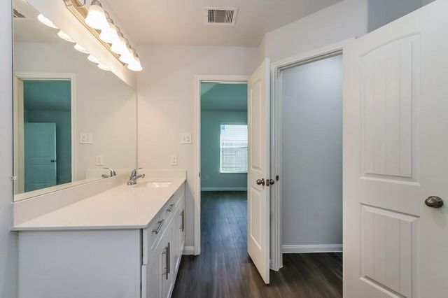 1011 Briza Del Mar Court, Richmond, TX 77406