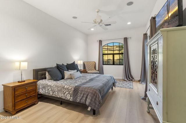 9820 E THOMPSON PEAK Parkway 602, Scottsdale, AZ 85255