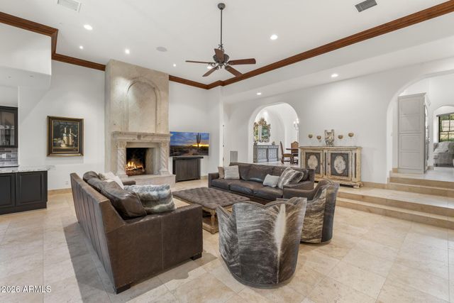 9820 E THOMPSON PEAK Parkway 602, Scottsdale, AZ 85255