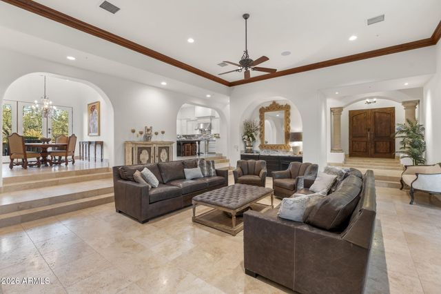 9820 E THOMPSON PEAK Parkway 602, Scottsdale, AZ 85255