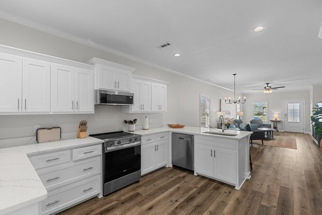 153 Heyward, Dothan, AL 36303