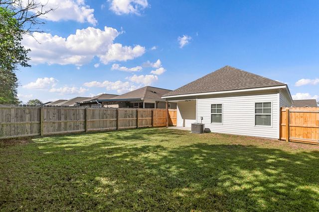 153 Heyward, Dothan, AL 36303