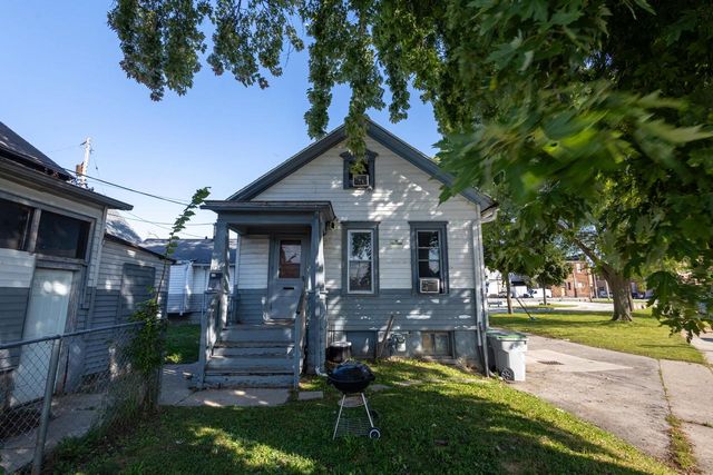 734 W Windlake AVENUE #738, Milwaukee, WI 53204