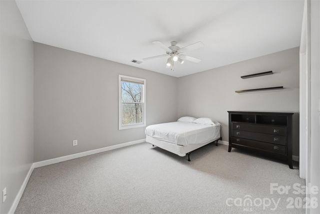 4624 9th Street NE, Hickory, NC 28601