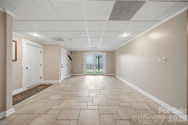 4624 9th Street NE, Hickory, NC 28601