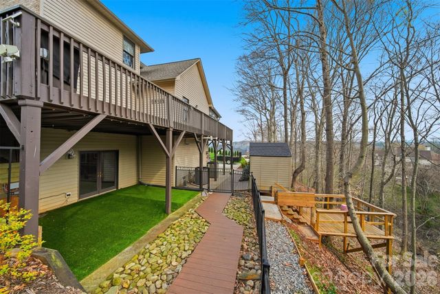 4624 9th Street NE, Hickory, NC 28601