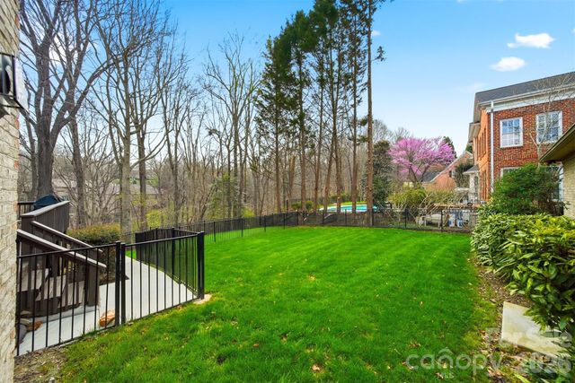 4624 9th Street NE, Hickory, NC 28601