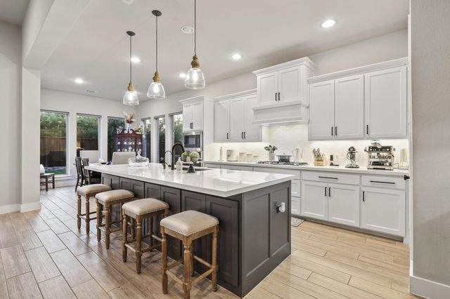 1732 Cannon Street, Van Alstyne, TX 75495