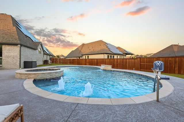 1732 Cannon Street, Van Alstyne, TX 75495