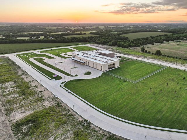 1732 Cannon Street, Van Alstyne, TX 75495