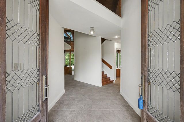 2 Waters Edge Street, Conroe, TX 77356