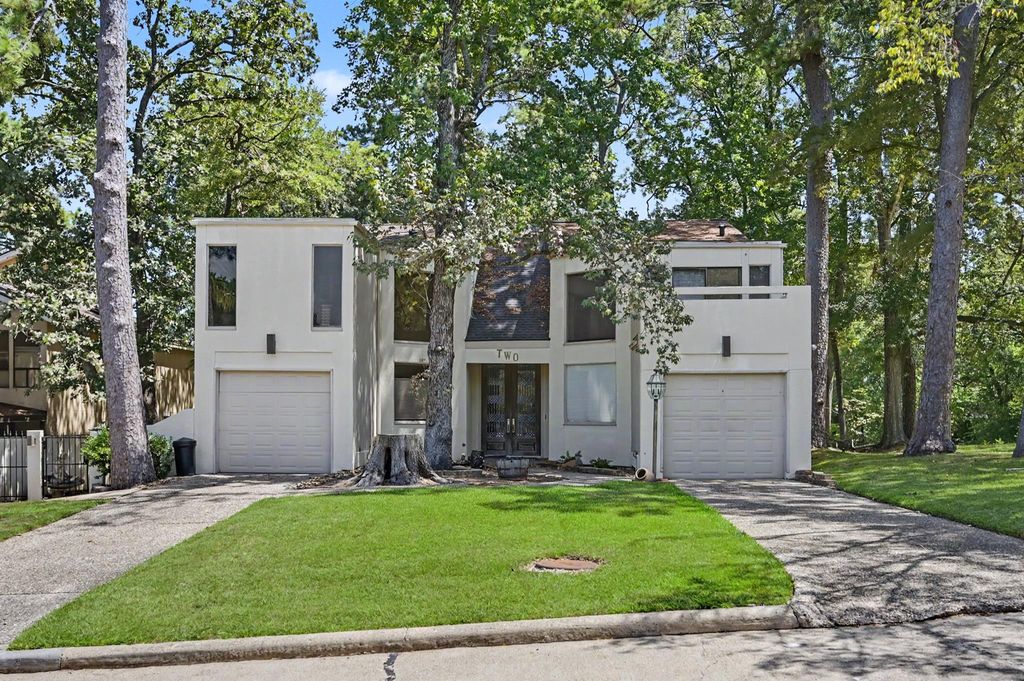 2 Waters Edge Street, Conroe, TX 77356