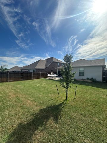 6320 Armadillo Court, Fort Worth, TX 76179