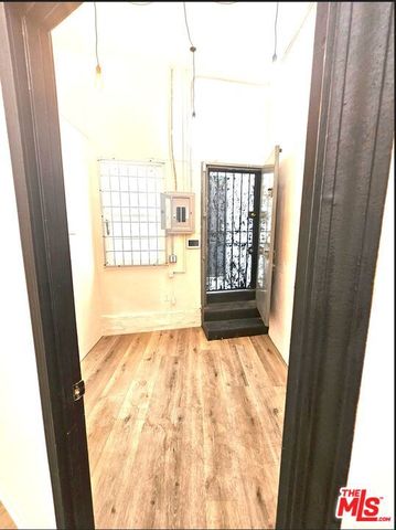 5281 W PICO Boulevard, Los Angeles, CA 90019