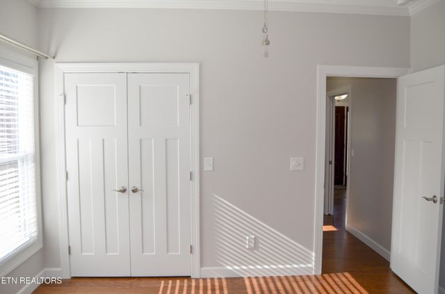 380 Mountain Preserve Pkwy, Crab Orchard, TN 37723