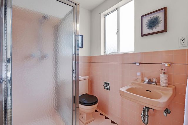 15 Dana Court, South San Francisco, CA 94080