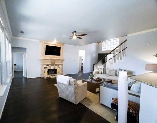 2800 Longtown Drive, Plano, TX 75093