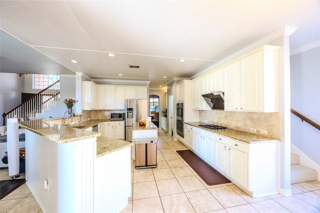 2800 Longtown Drive, Plano, TX 75093