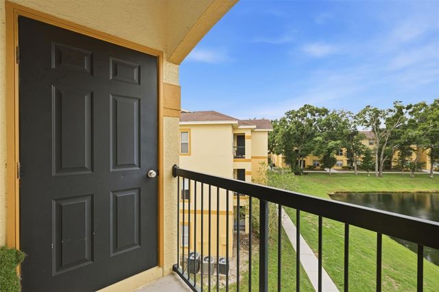 5612 PINNACLE HEIGHTS CIRCLE 312, Tampa, FL 33624