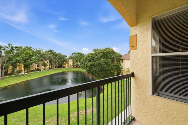 5612 PINNACLE HEIGHTS CIRCLE 312, Tampa, FL 33624