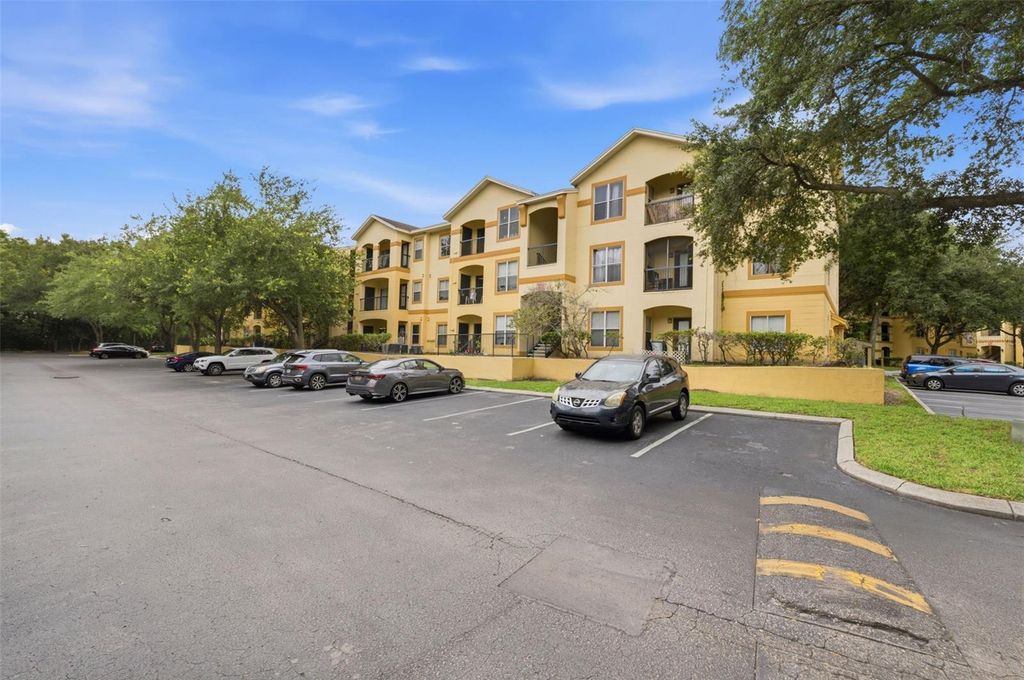 5612 PINNACLE HEIGHTS CIRCLE 312, Tampa, FL 33624