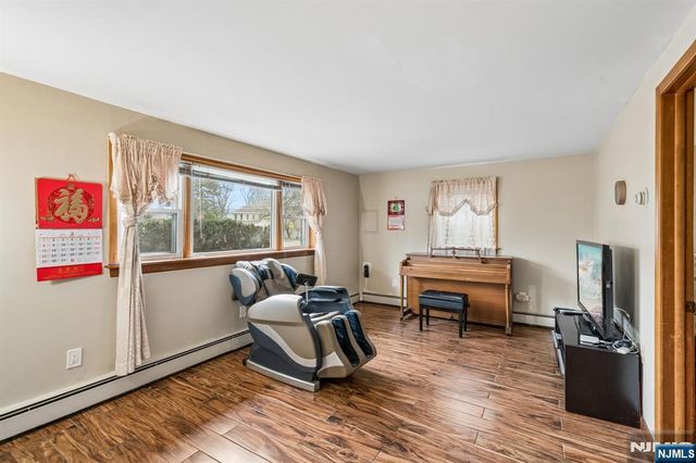 201 Rockland Avenue, River Vale, NJ 07675