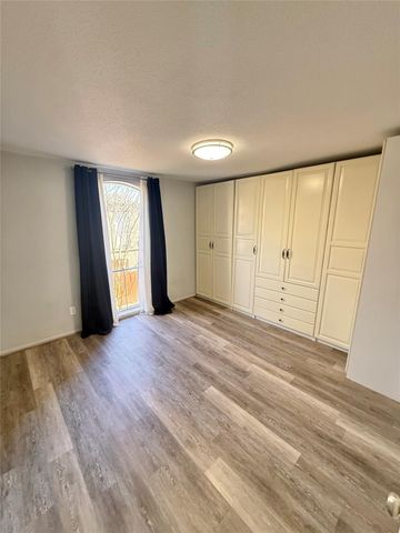 4639 Wild Indigo Street 472, Houston, TX 77027