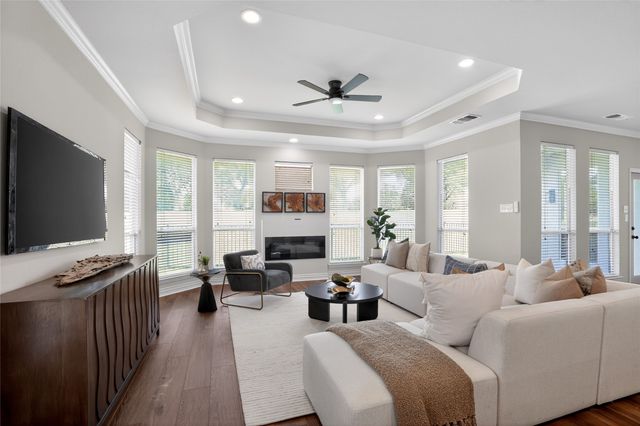 909 Saint Andrews Place, Desoto, TX 75115