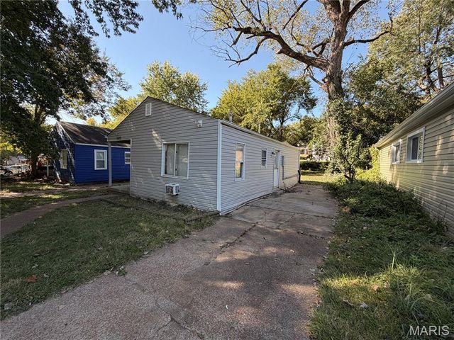 9825 Winkler Drive, Unincorporated, MO 63136