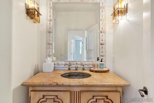 518 Sheffield, Cardiff By The Sea, CA 92007