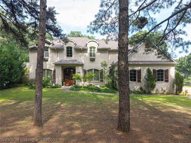 3105 S 28th Street, Fort Smith, AR 72901