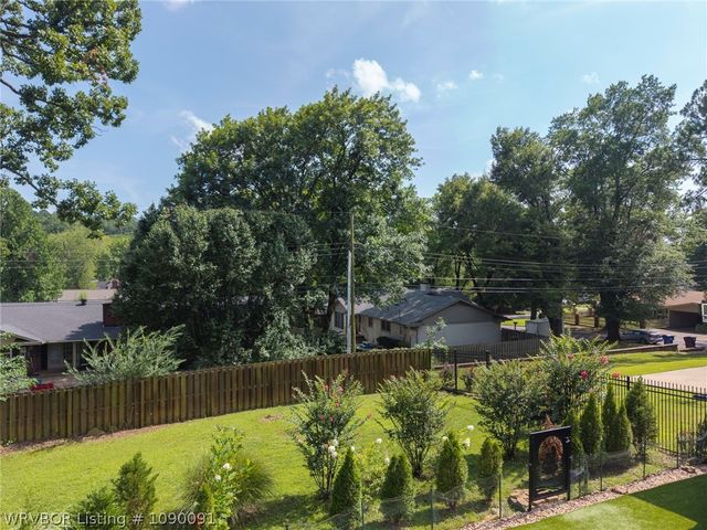 3105 S 28th Street, Fort Smith, AR 72901