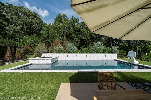 3105 S 28th Street, Fort Smith, AR 72901