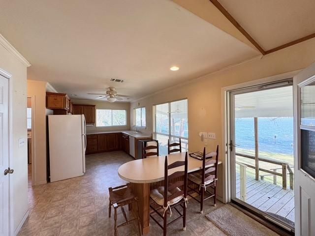 616 Marina Road A E, Crockett, TX 75835