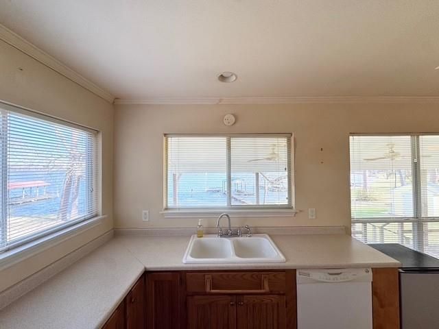 616 Marina Road A E, Crockett, TX 75835