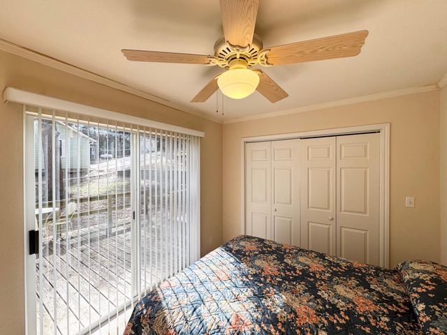 616 Marina Road A E, Crockett, TX 75835