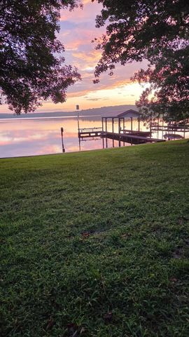 616 Marina Road A E, Crockett, TX 75835