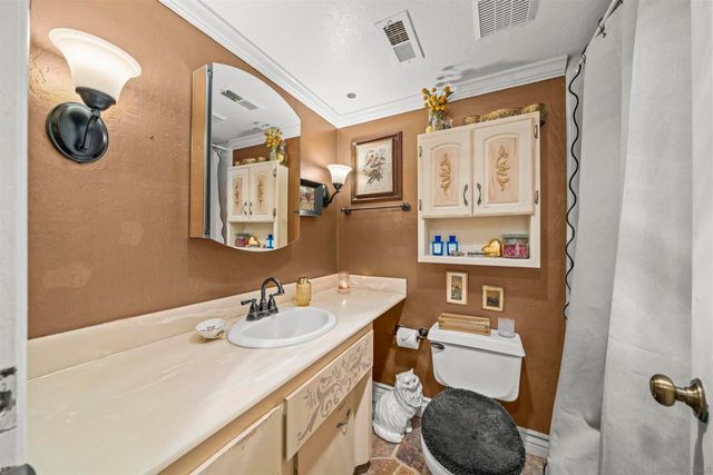 24312 Central Ave, Descanso, CA 91916
