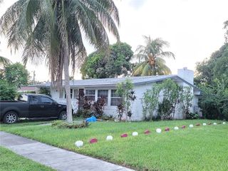 19700 NW 3rd Ct, Miami Gardens, FL 33169