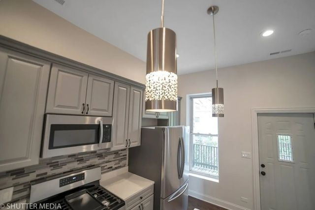 1415 W Cortez Street 1, Chicago, IL 60642