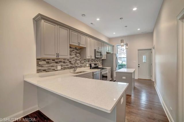 1415 W Cortez Street 1, Chicago, IL 60642