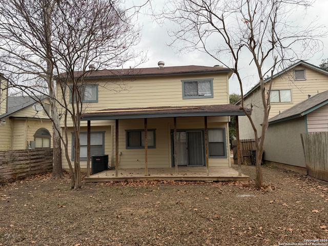 9370 Village Lance, San Antonio, TX 78250