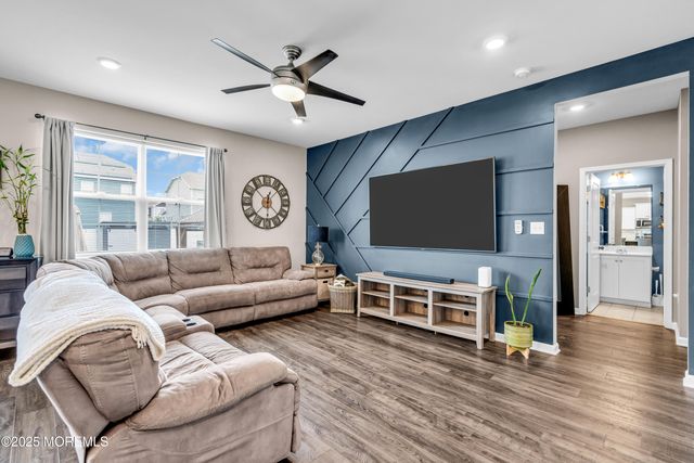 74 Bradshaw Drive, Manahawkin, NJ 08050