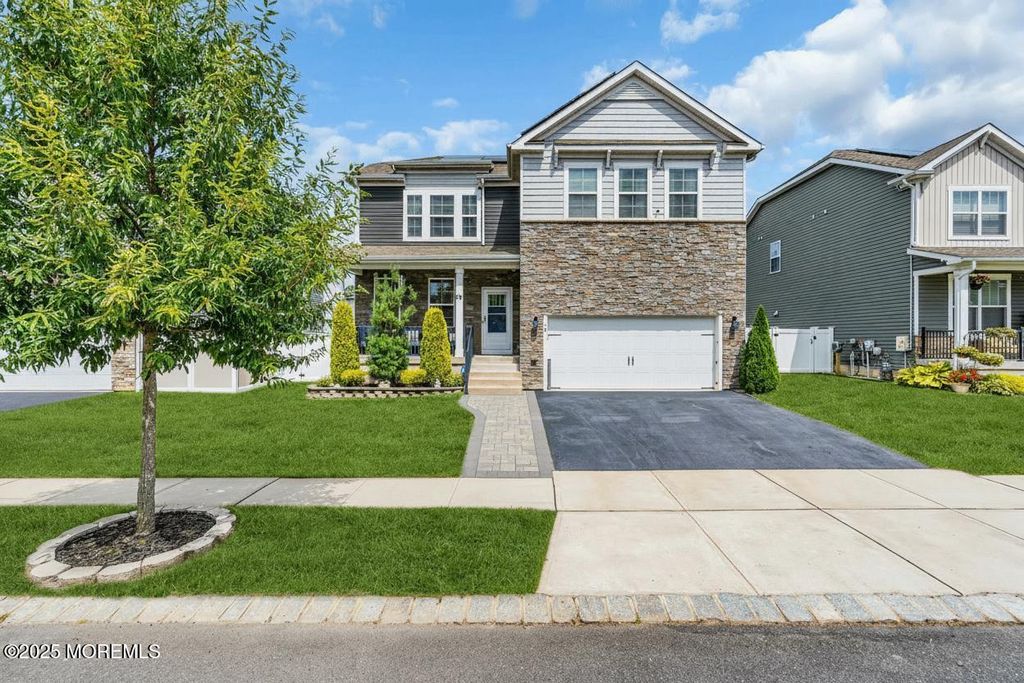74 Bradshaw Drive, Manahawkin, NJ 08050